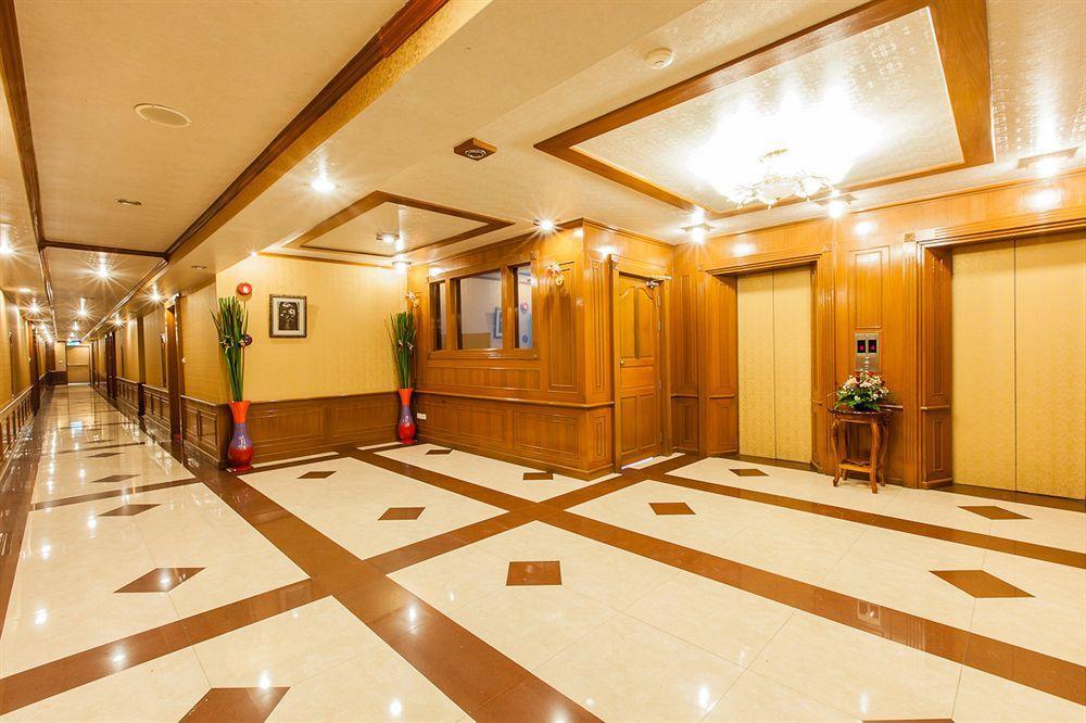 Oyo 796 Paradise Sukhumvit Hotel 방콕 외부 사진