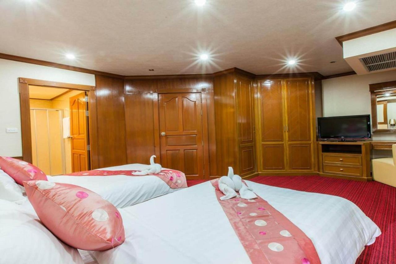 Oyo 796 Paradise Sukhumvit Hotel 방콕 외부 사진